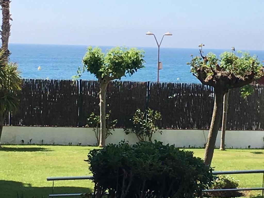 Romantico Piso De La Playa Fenals Apartment Lloret de Mar Ngoại thất bức ảnh