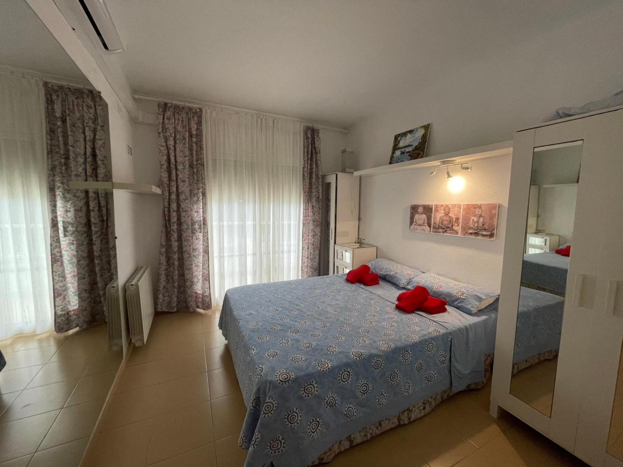 Romantico Piso De La Playa Fenals Apartment Lloret de Mar Ngoại thất bức ảnh